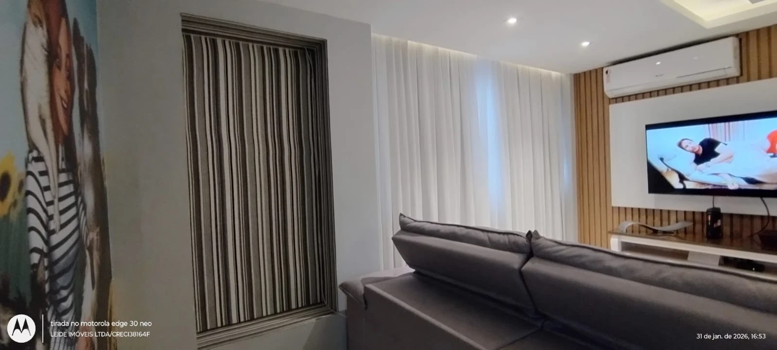 Imagem Apartamento com 2 Quartos à Venda, Locação ou Temporada, 72 metros em Centro - Florianópolis