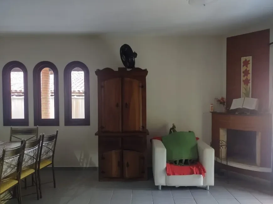 Imagem Casa de Condomínio com 3 Quartos à Venda, 140 m² em Park Imperial - Caraguatatuba