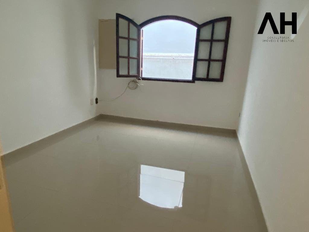 Imagem Casa com 3 Quartos à Venda, 360 m²em Piratininga - Niterói