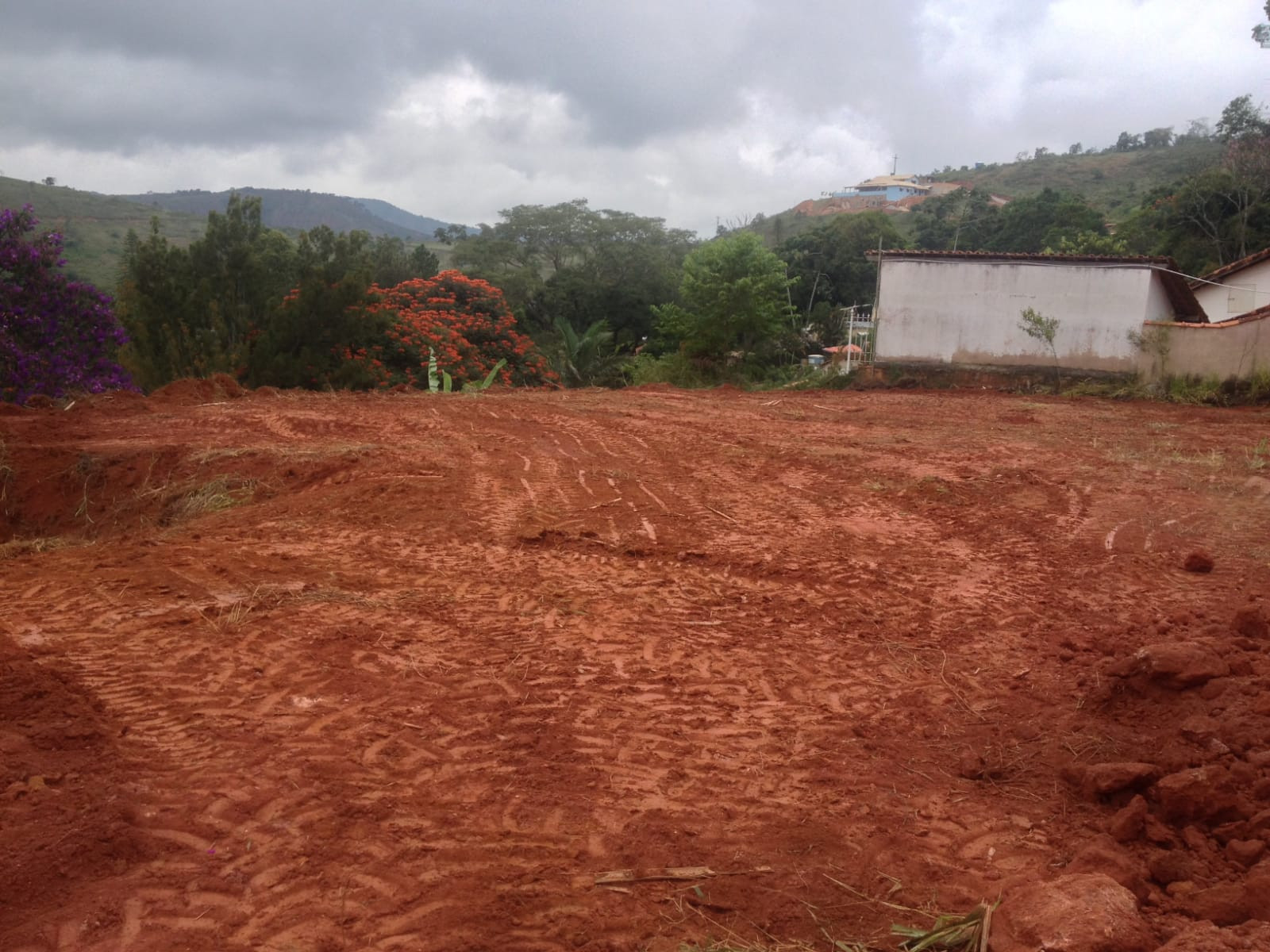 Terreno à Venda, 3.700 m² em Vale do Amanhecer - Juiz de Fora