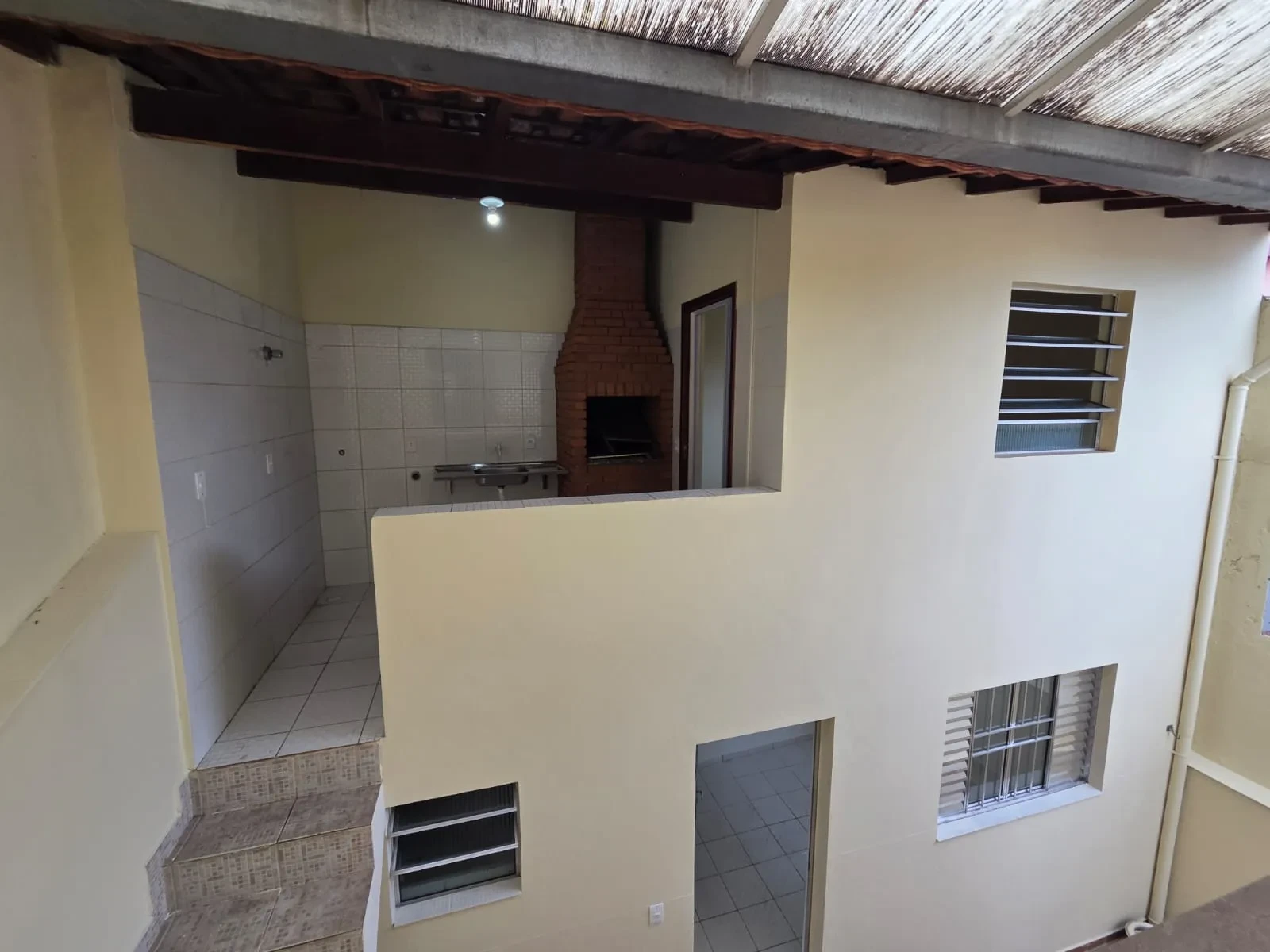 Imagem Sobrado com 3 Quartos à Venda, 138 metros em Parque Fongaro - São Paulo