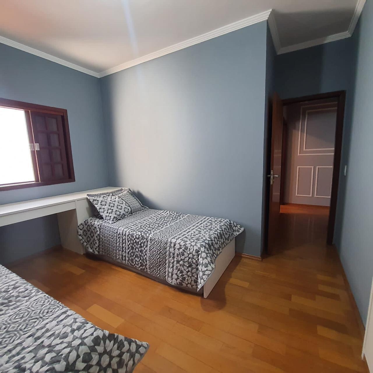 Imagem Sobrado com 3 Quartos à Venda, 190 m²em Loteamento Residencial Vista Linda - São José dos Campos