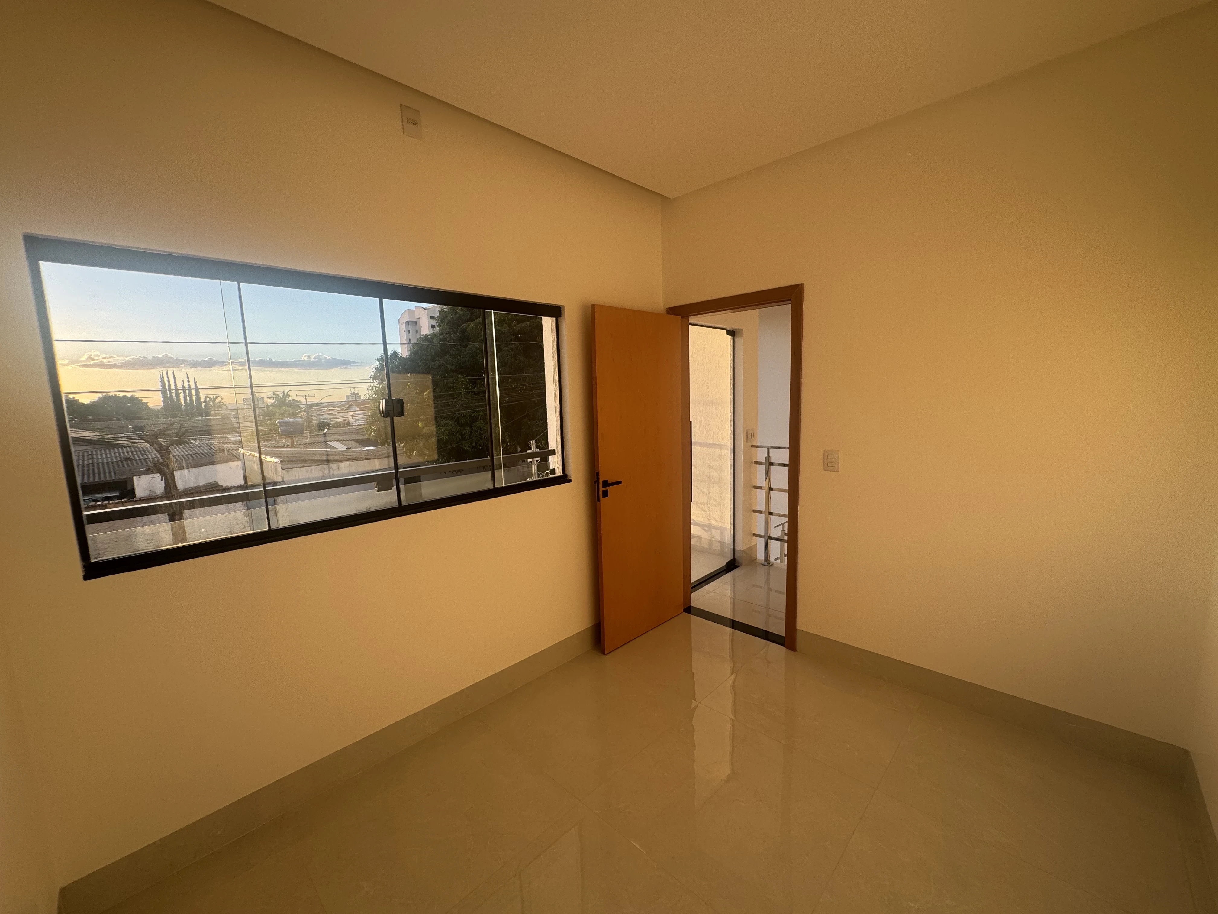 Foto do imóvel: Sobrado com 3 Quartos à Venda, 135 m² em Jardim América - Goiânia