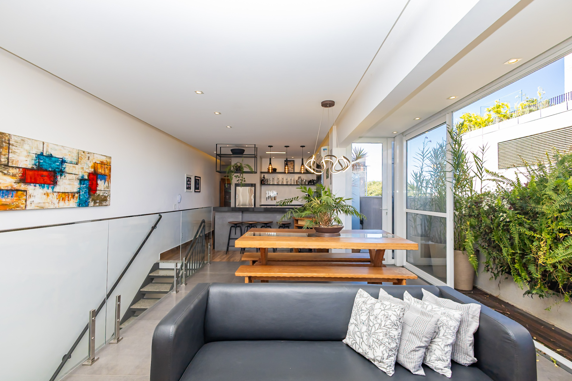 Imagem Apartamento com 2 Quartos à Venda, 170 m² em Cabral - Curitiba