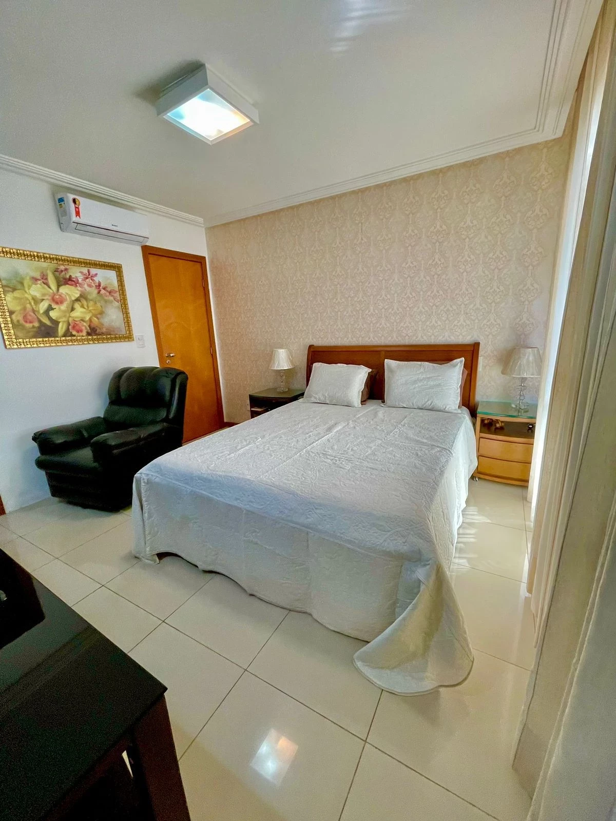 Imagem Apartamento com 1 Quarto para Alugar, 92 m² em Pituba - Salvador