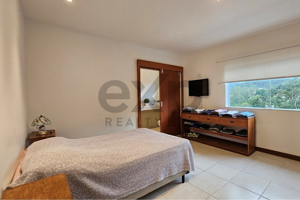 Foto do imóvel: Casa de Condomínio com 5 Quartos à Venda, 608 m² em Itaipava - Petrópolis