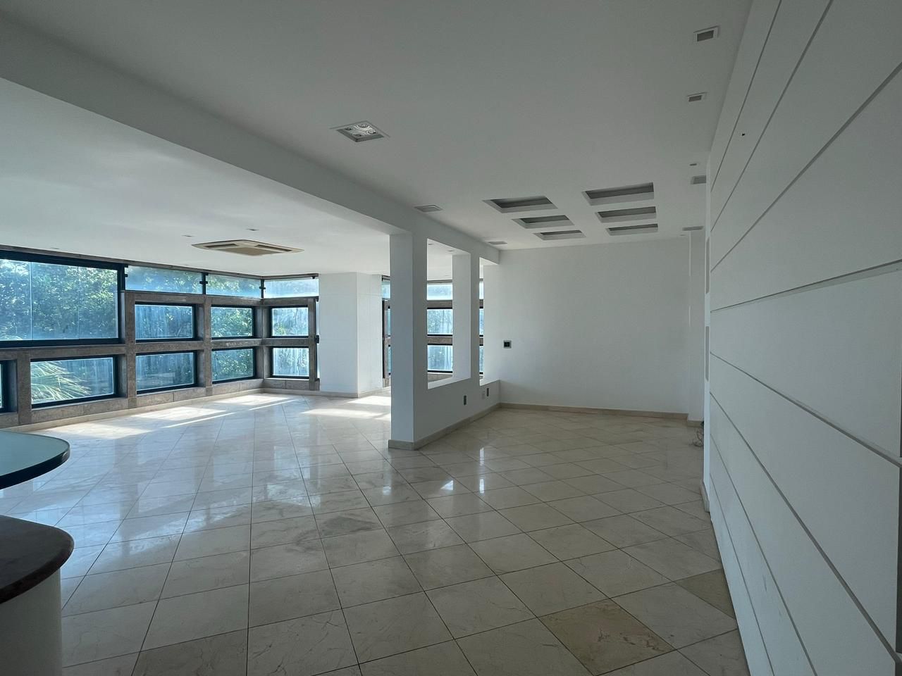 Imagem Apartamento com 3 Quartos à Venda, 220 m²em Barra da Tijuca - Rio de Janeiro
