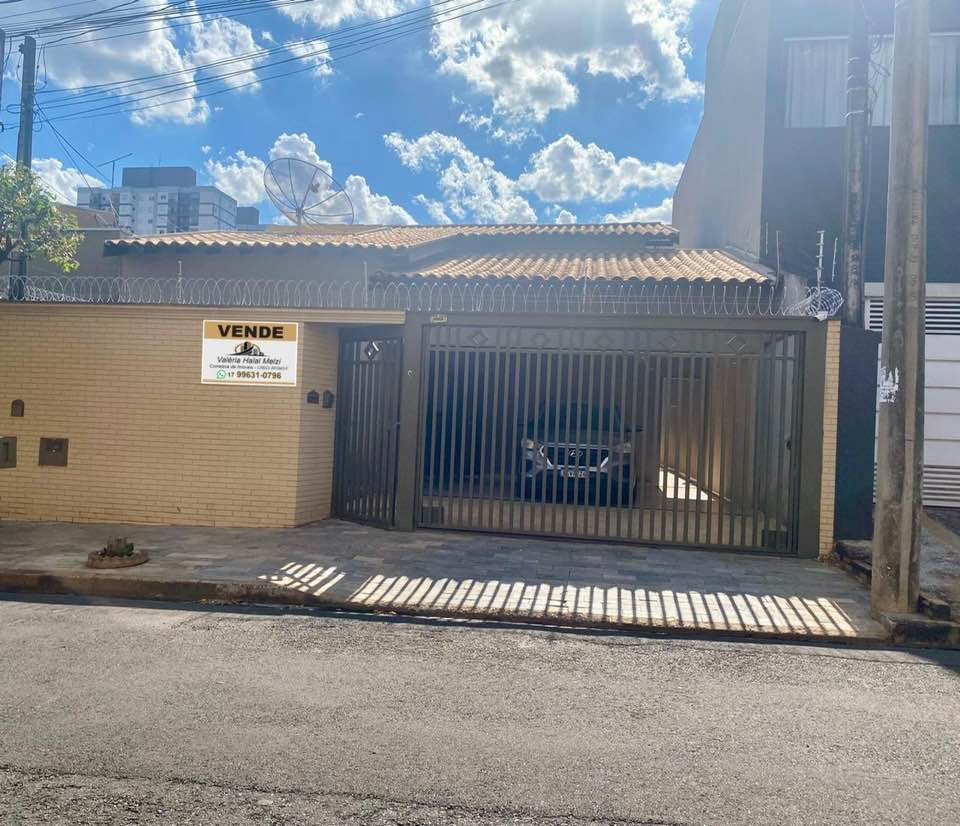 Casa com 3 Quartos à Venda, 138 m² em Jardim Simões - São José do Rio Preto