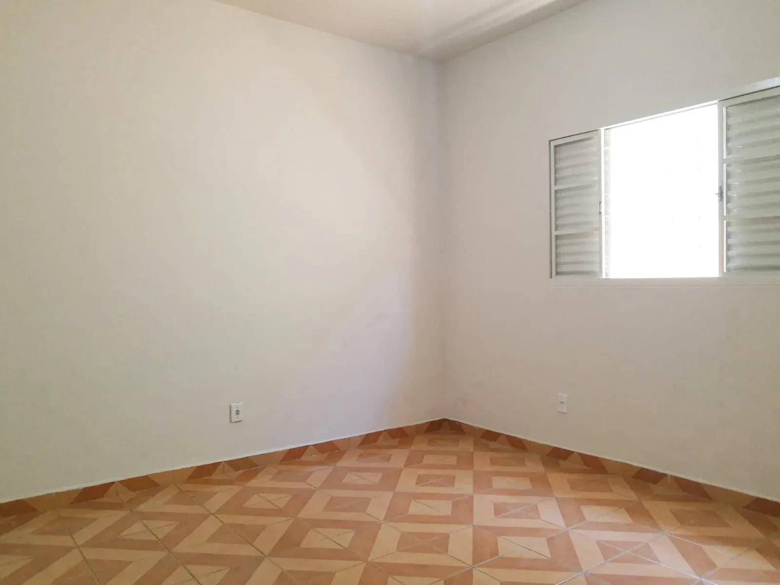 Foto do imóvel: Casa com 2 Quartos à Venda, 108 m² em Jardim Guaíba - Sorocaba