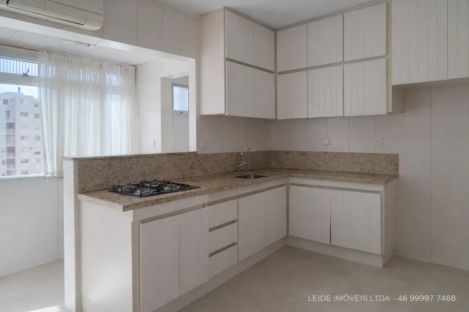 Imagem Apartamento com 3 Quartos à Venda, 94 m² em Centro - Florianópolis