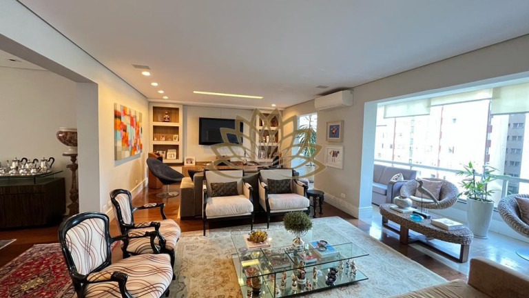 Apartamento com 4 Quartos à Venda ou Locação, 209 m²em Indianópolis - São Paulo