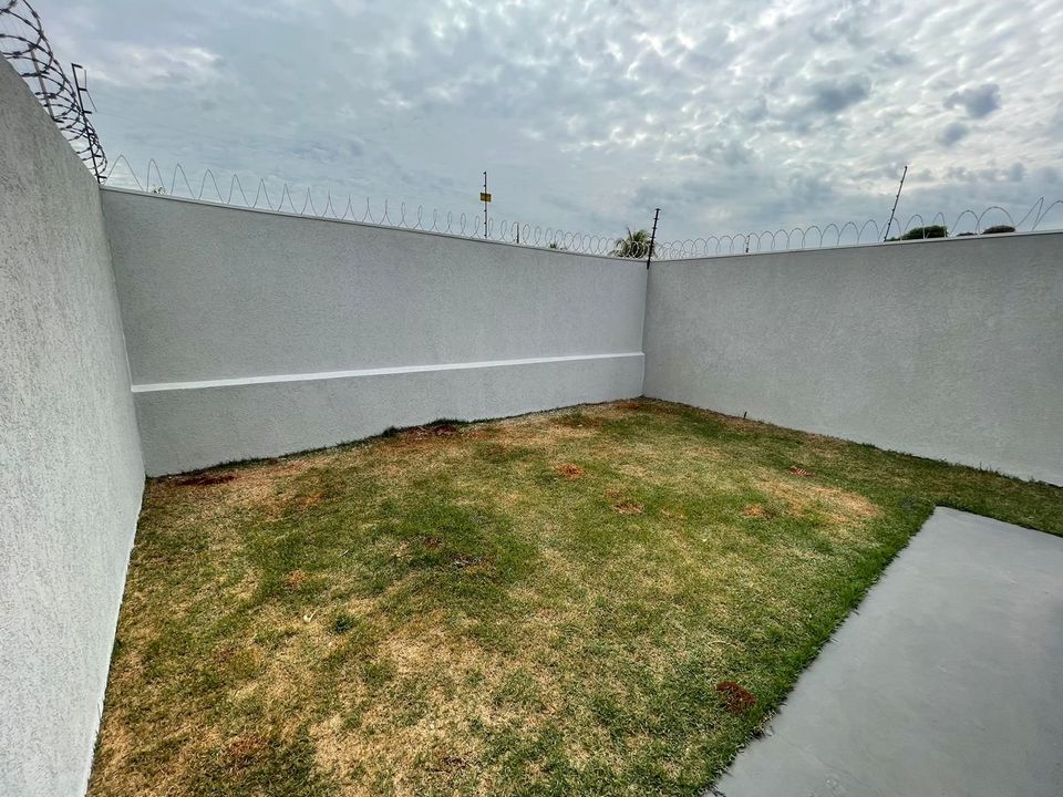 Imagem Casa com 2 Quartos à Venda, 190 m²em Jardim Batistão - Campo Grande