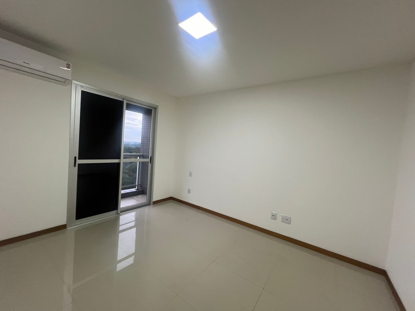 Imagem Cobertura com 3 Quartos à Venda ou Locação, 133 m²em Val-de-Cães - Belém