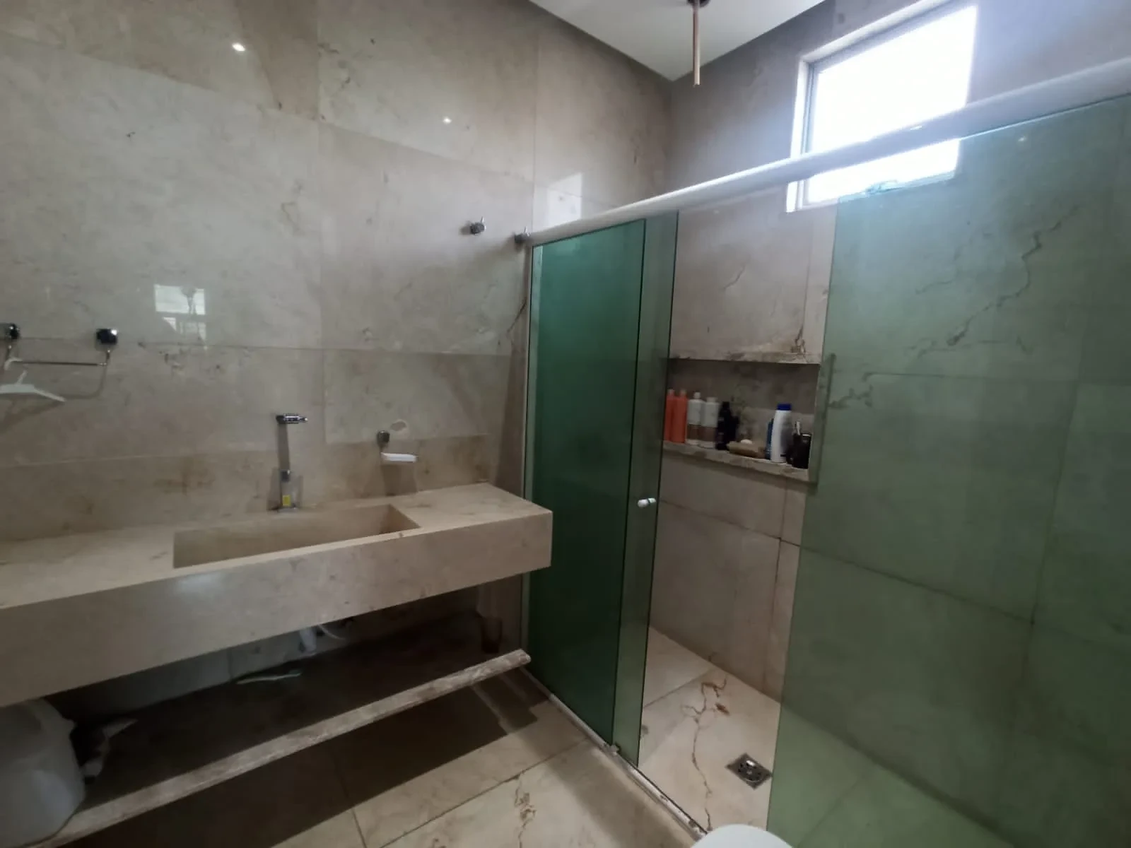 Imagem Casa de Condomínio com 5 Quartos para Alugar, 600 m² em Jardins Paris - Goiânia