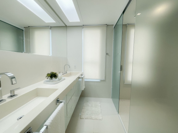 Imagem Cobertura com 3 Quartos à Venda, 273 m² em Centro - Balneário Camboriú