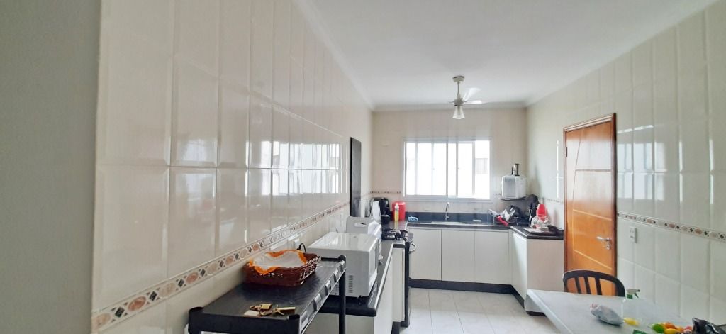 Imagem Apartamento com 3 Quartos à Venda, 145 m² em Guilhermina - Praia Grande
