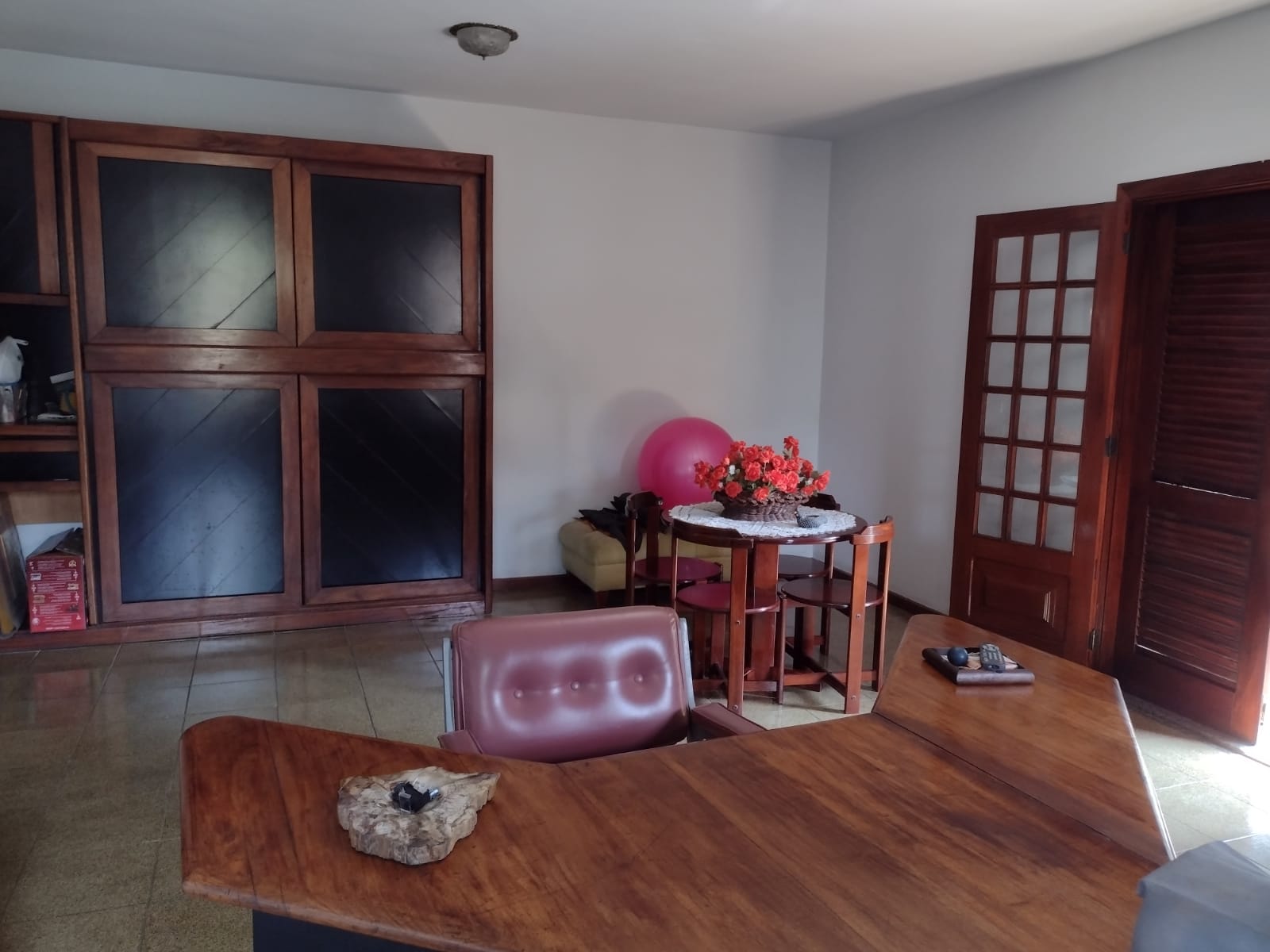 Imagem Casa com 4 Quartos à Venda, 442 m²em Piratininga - Niterói