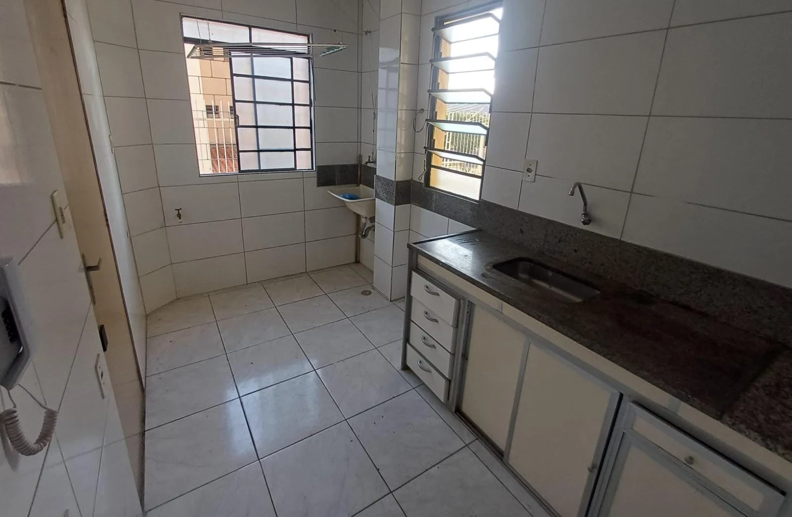 Imagem Apartamento com 2 Quartos à Venda, 50 m² em Europa - Belo Horizonte