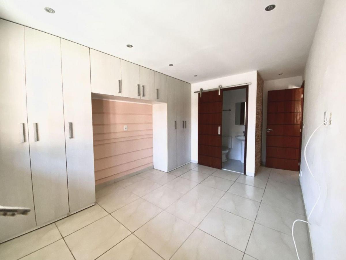 Casa com 3 Quartos à Venda, 100 m²em Serra Grande - Niterói