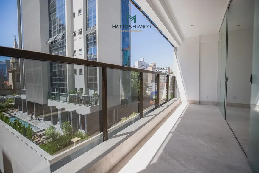 Imagem Apartamento com 4 Quartos à Venda, 131 m²em Santa Efigênia - Belo Horizonte