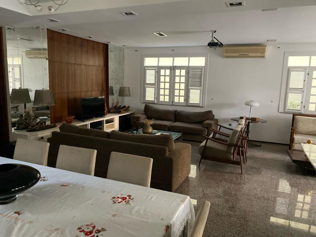 Imagem Casa com 5 Quartos para Alugar, 435 m²em Engenheiro Luciano Cavalcante - Fortaleza
