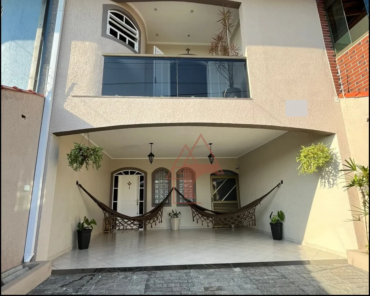 Sobrado com 3 Quartos à Venda, 203 m² em Jardim Casqueiro - Cubatão