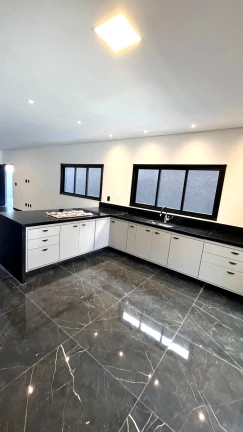 Imagem Sobrado com 3 Quartos à Venda ou Locação, 160 m² em Vila Petrópolis - Atibaia