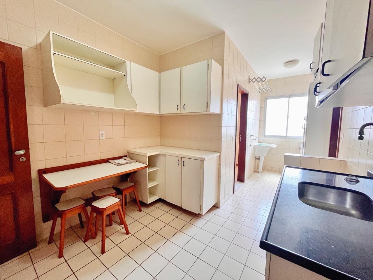 Foto do imóvel: Apartamento com 3 Quartos para Alugar, 100 m² em Pedreira - Belém