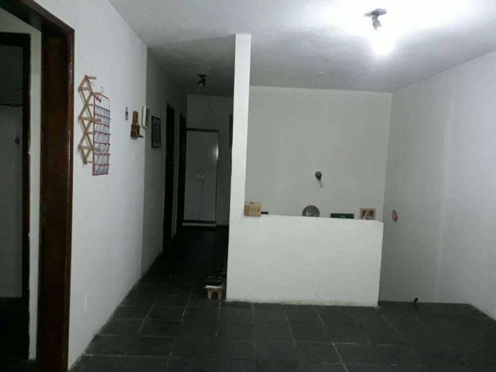 Casa com 5 Quartos à Venda, 200 m² em Campo Grande - Recife