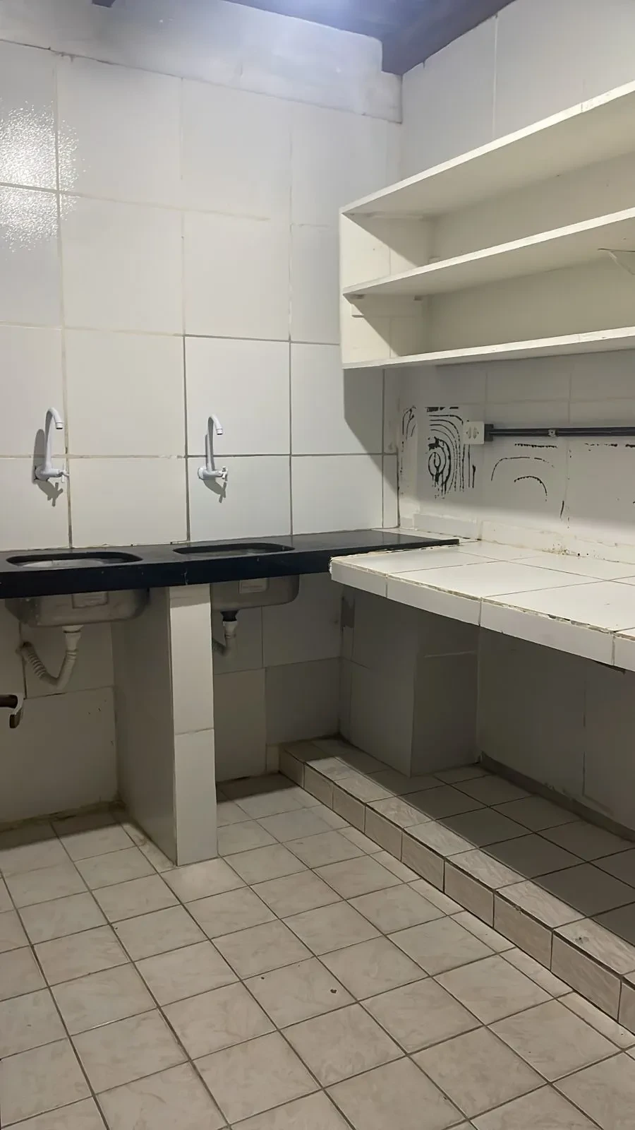 Imagem Casa com 8 Quartos à Venda, Locação ou Temporada, 640 metros em Carmo - Olinda