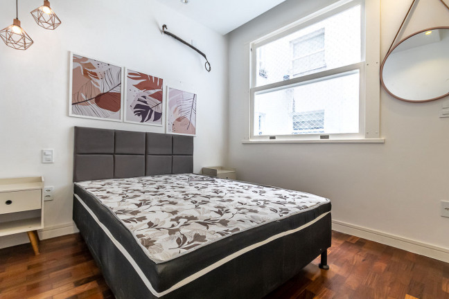 Imagem Apartamento com 2 Quartos à Venda, 80 m² em Copacabana - Rio de Janeiro