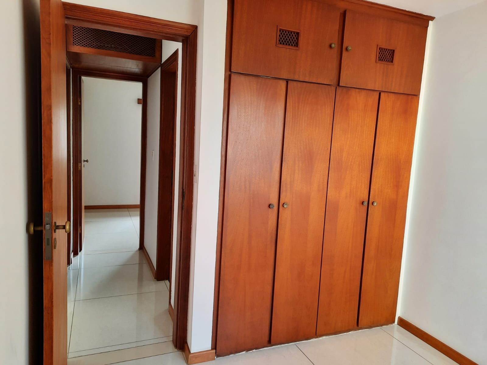 Imagem Apartamento com 2 Quartos à Venda ou Locação, 58 m² em Moema - São Paulo