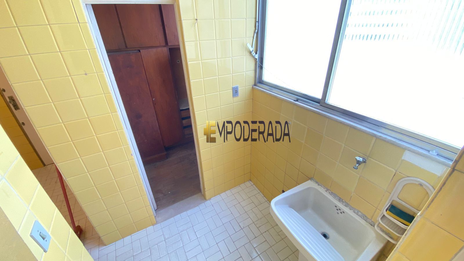 Imagem Apartamento com 2 Quartos à Venda, 70 m² em Copacabana - Rio de Janeiro