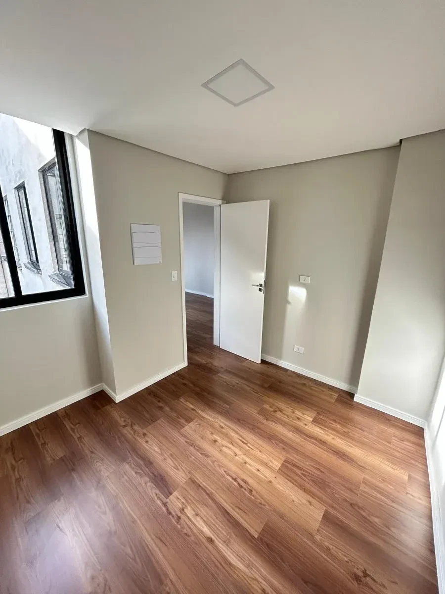 Imagem Apartamento com 1 Quarto à Venda, 31 m² em Centro - Curitiba