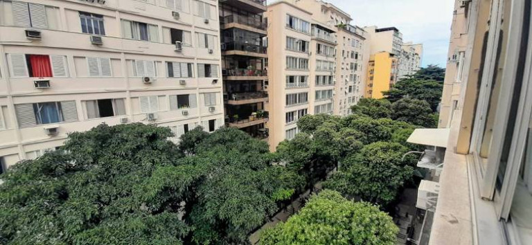 Imagem Apartamento com 2 Quartos à Venda, 100 m² em Copacabana - Rio de Janeiro