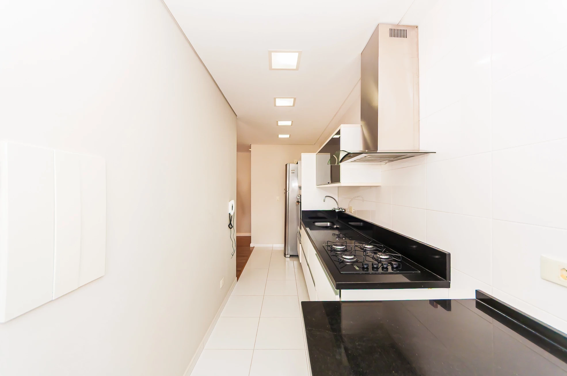 Imagem Apartamento com 2 Quartos à Venda, 75 m² em Cabral - Curitiba
