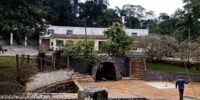 Imagem Chácara com 12 Quartos à Venda,  em Centro - Santa Isabel