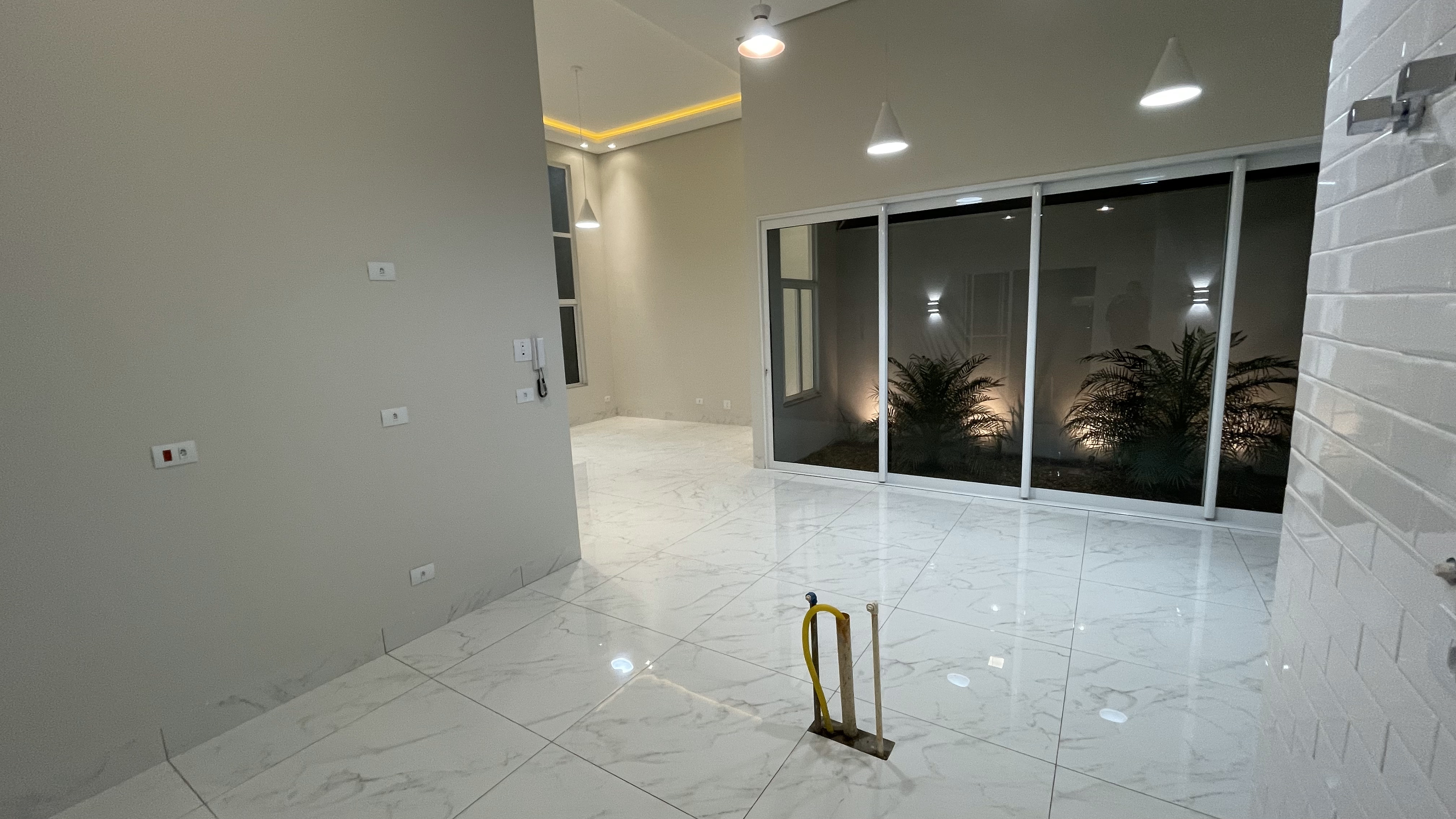 Imagem Casa com 3 Quartos à Venda, 140 m²em Jardim Munique - Maringá