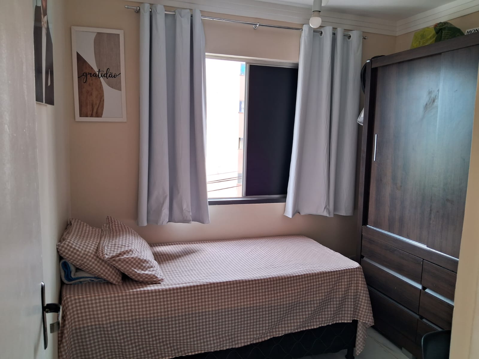 Imagem Apartamento com 2 Quartos à Venda, 44 m²em Recreio Ipitanga - Lauro de Freitas