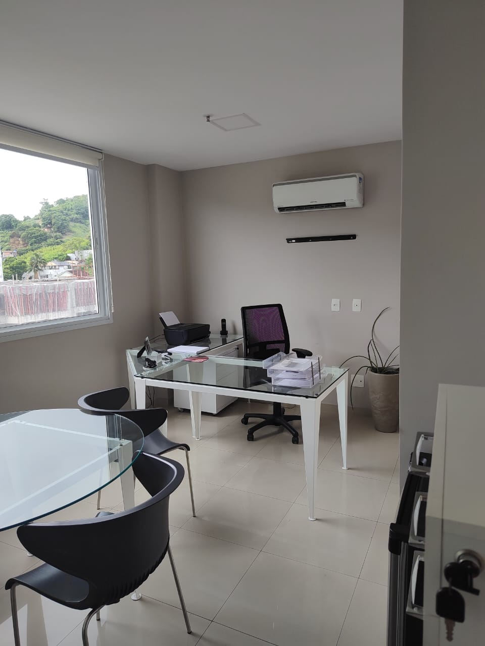 Imagem Sala Comercial à Venda, 28 m²em Santa Rosa - Niterói