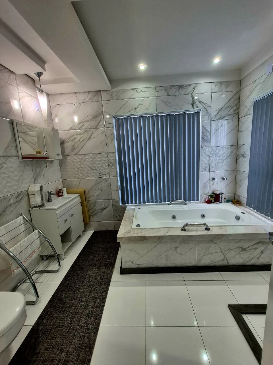 Imagem Casa com 2 Quartos à Venda, 298 m² em Esplanada - Chapecó