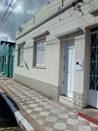 Imagem Casa com 2 Quartos à Venda ou Locação, 98 m² em Centro - Pelotas