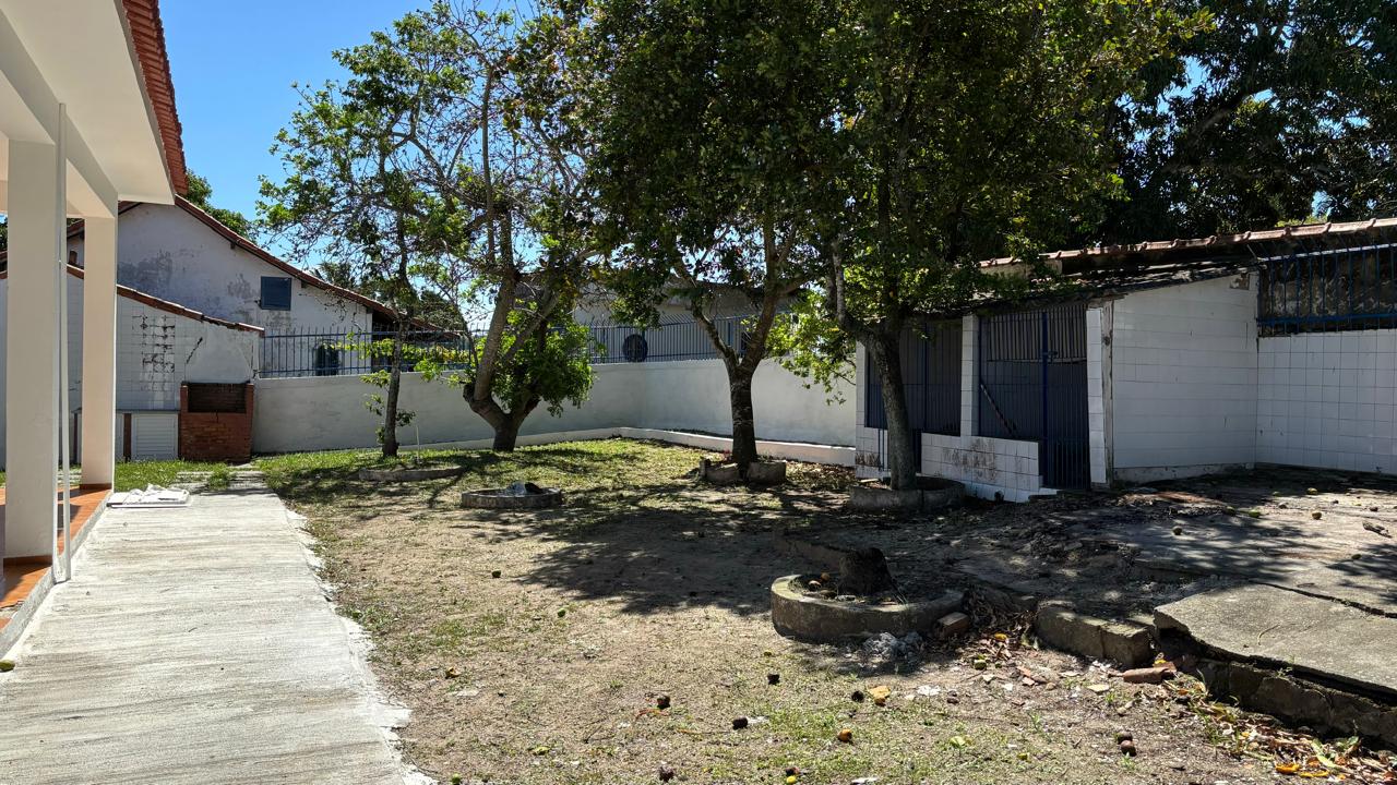 Imagem Casa com 2 Quartos à Venda, 250 m²em Centro (Iguabinha) - Araruama