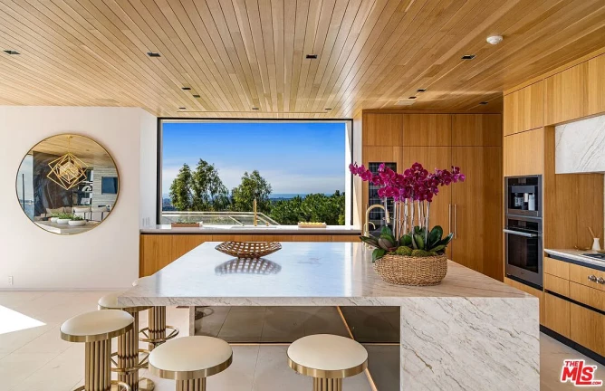 Imagem Casa de Condomínio com 4 Quartos à Venda, 650 m²em Santa Luzia - Contagem