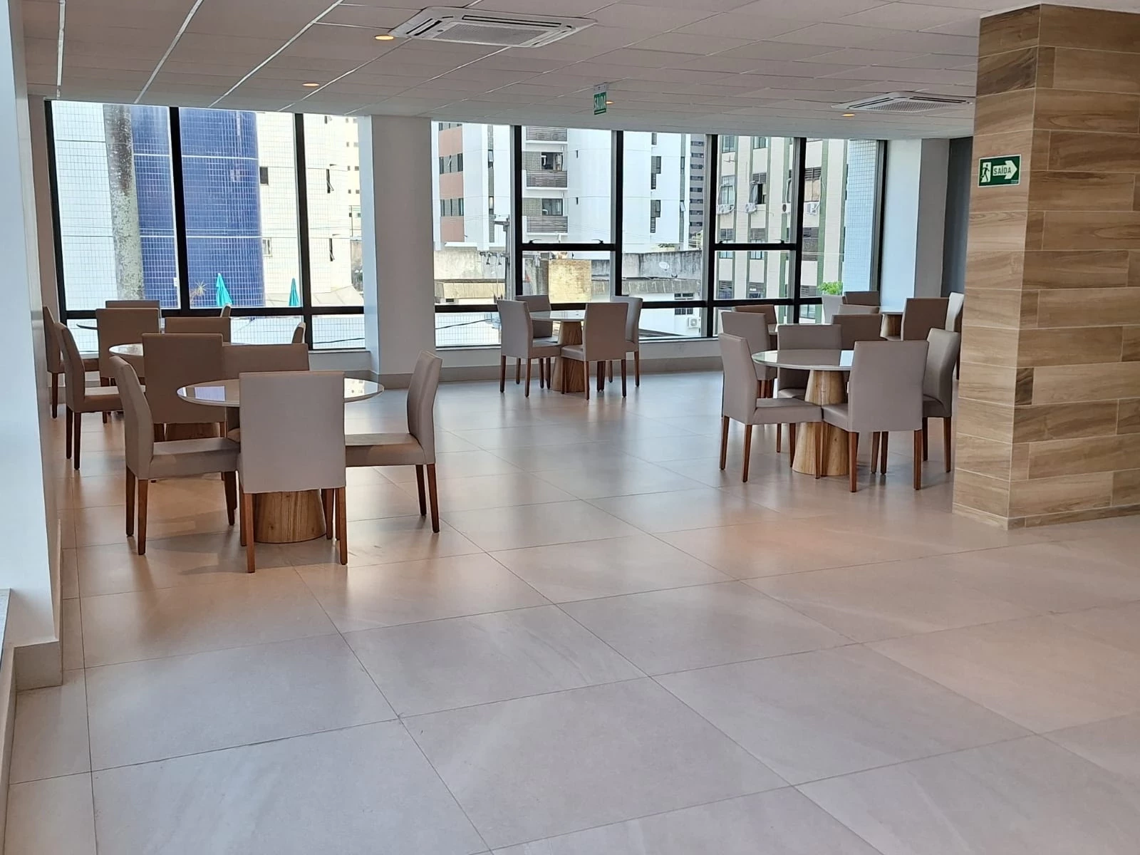 Apartamento com 4 Quartos à Venda, 146 m² em Boa Viagem - Recife