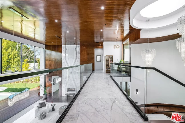 Foto do imóvel: Casa de Condomínio com 5 Quartos à Venda, 796 m²em Alphaville Residencial Um - Barueri