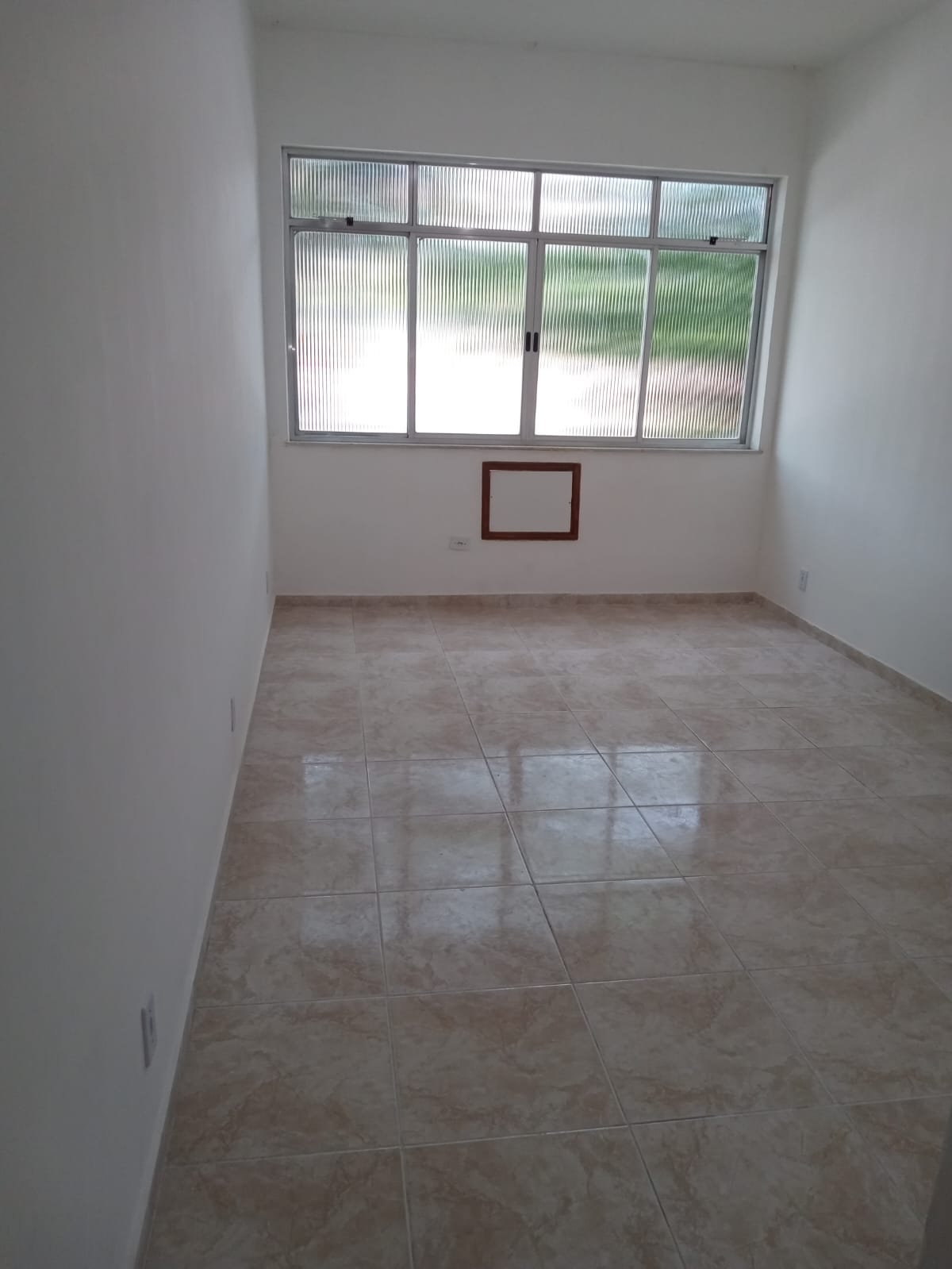 Imagem Sala Comercial à Venda, 25 m²em Cascadura - Rio de Janeiro