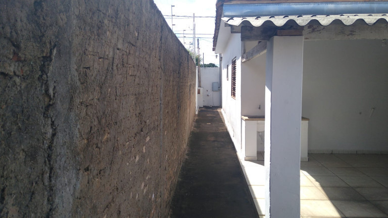 Imagem Casa com 2 Quartos à Venda,  em Amizade - Araçatuba