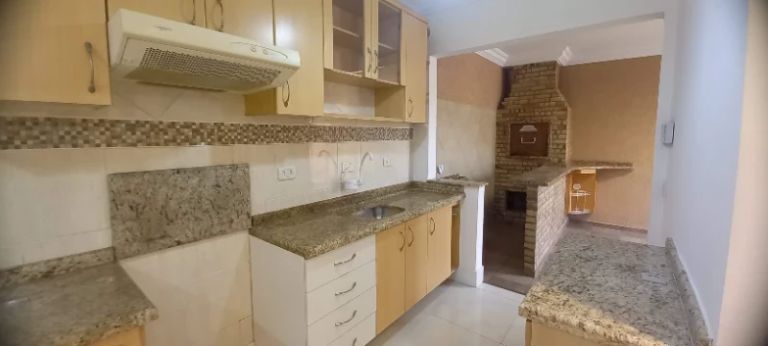 Imagem Casa com 4 Quartos à Venda, 132 m² em Aviação - São José dos Pinhais