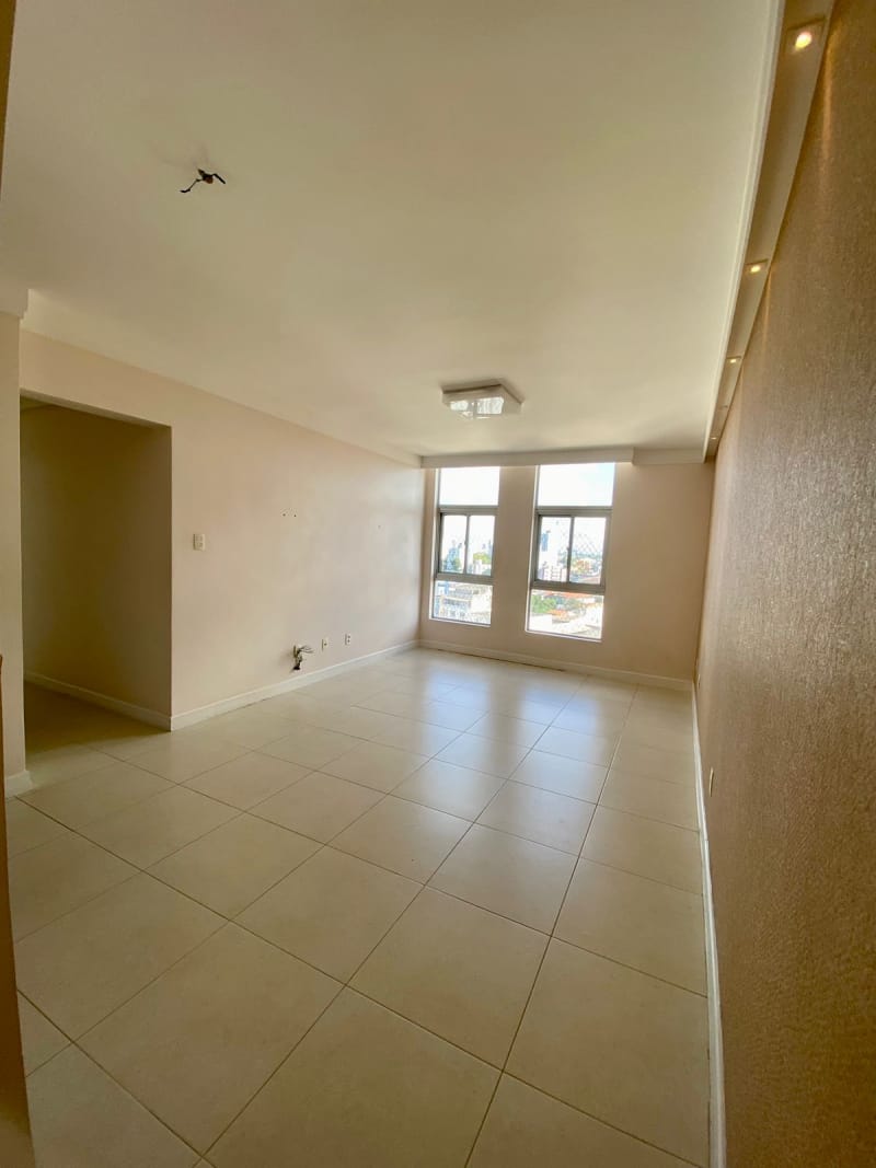 Imagem Apartamento com 2 Quartos à Venda, 88 m²em Candeal - Salvador